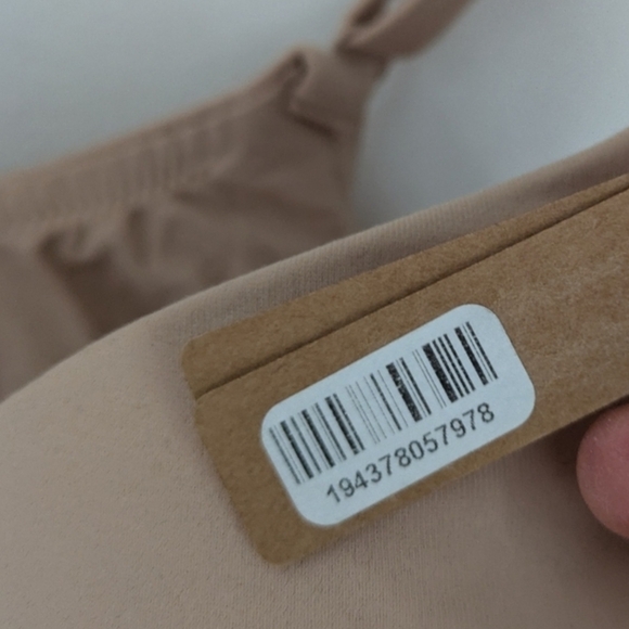 SKIMS Full Coverage Bra 34DDD - NWT - Picture 5 of 7